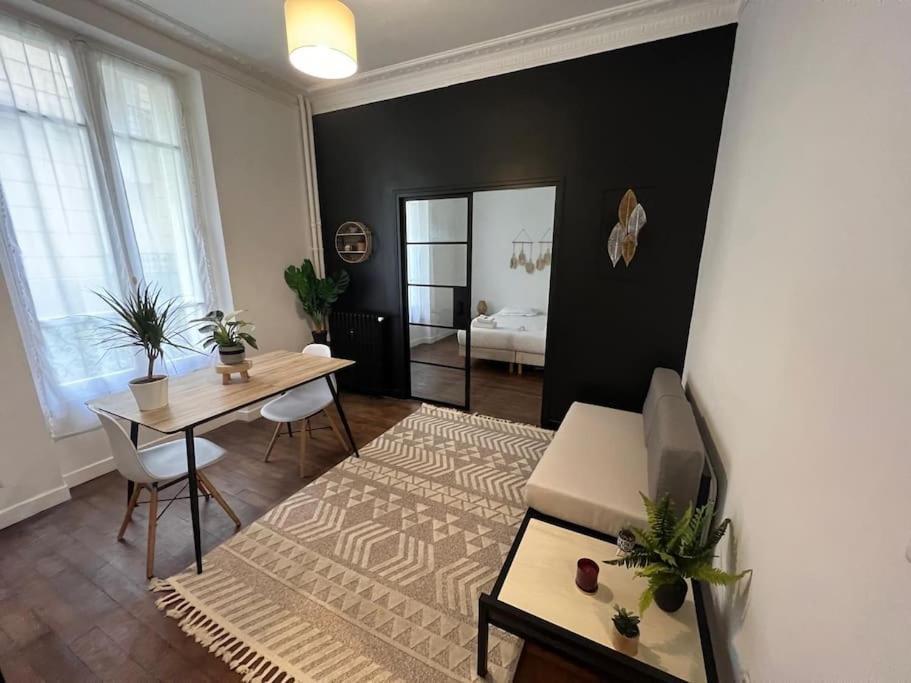 Appartement Magnifique Paris 18 Eksteriør billede